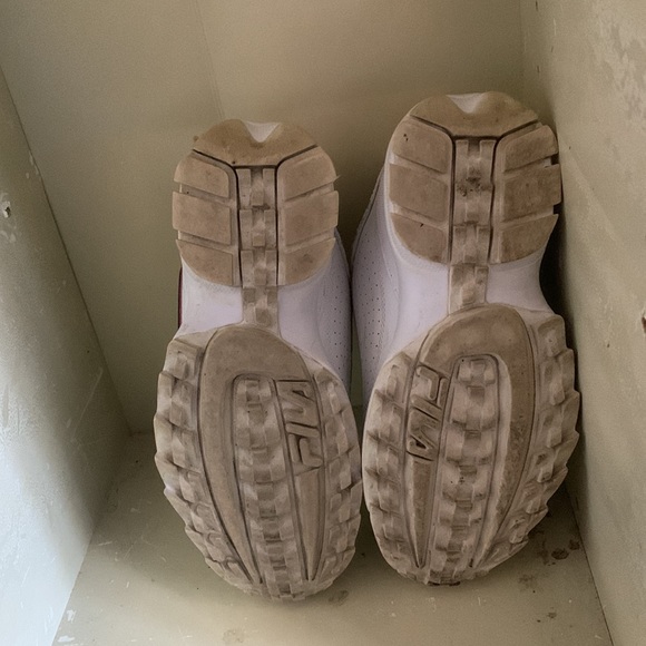 FILA DISRUPTOR II PREMIUM SNEAKER - WOMEN'S - Picture 6 of 6